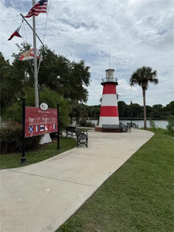 2 Minutes from the Mt Dora Lighthouse