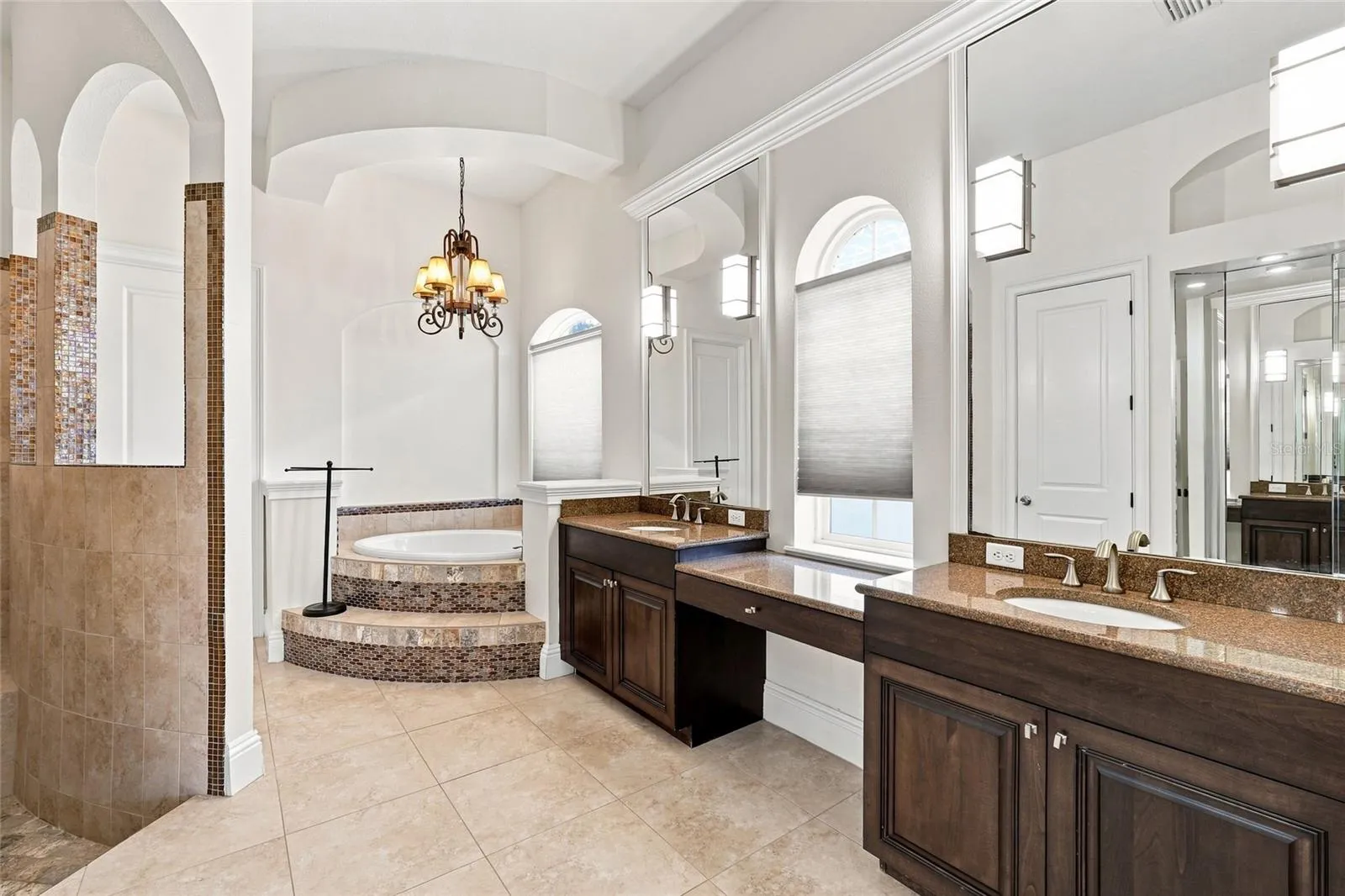 Primary Bath has 2 walk in closets