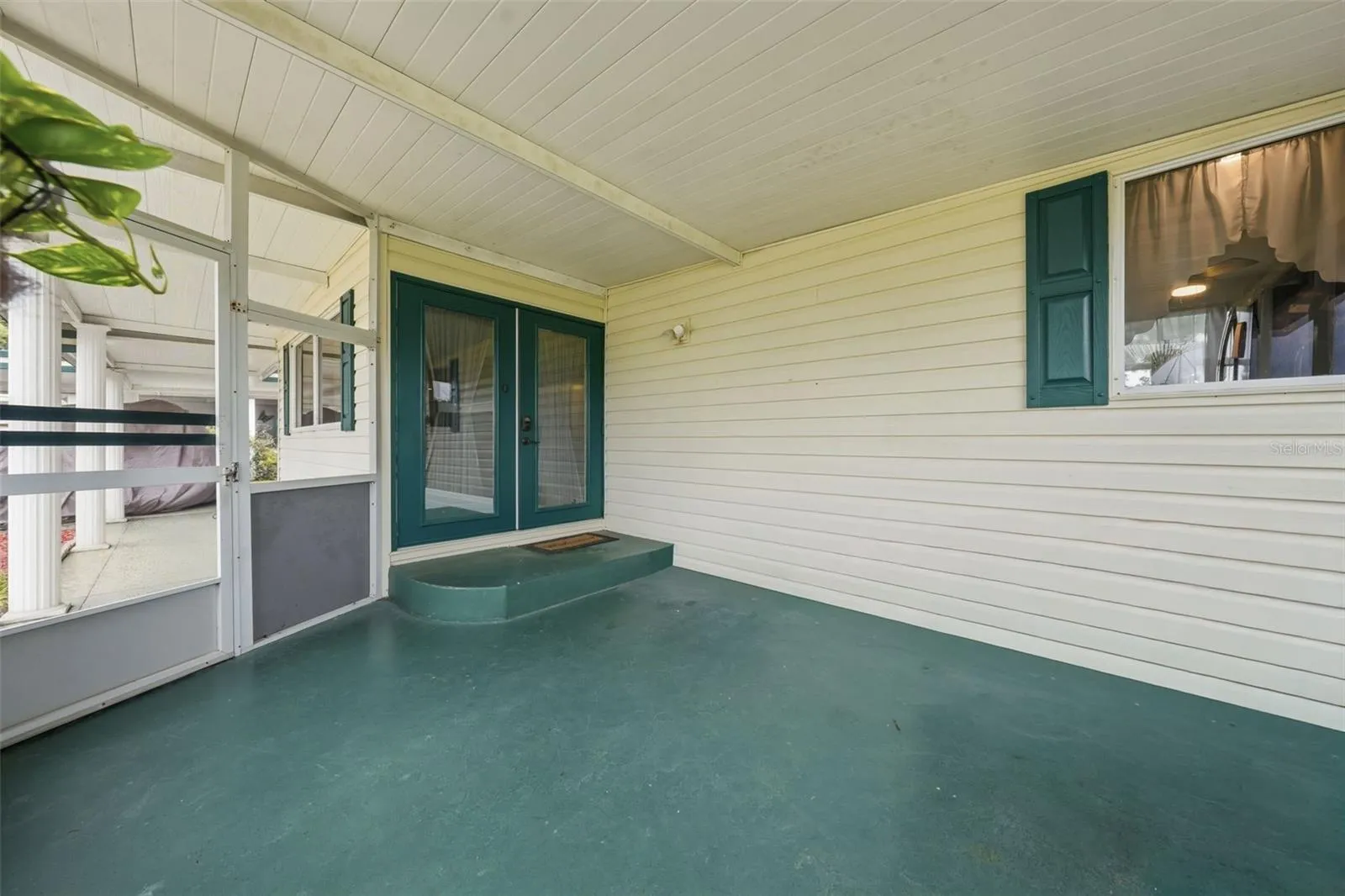 front patio to entrance