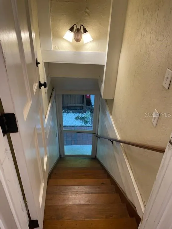 Entrance to 2nd floor