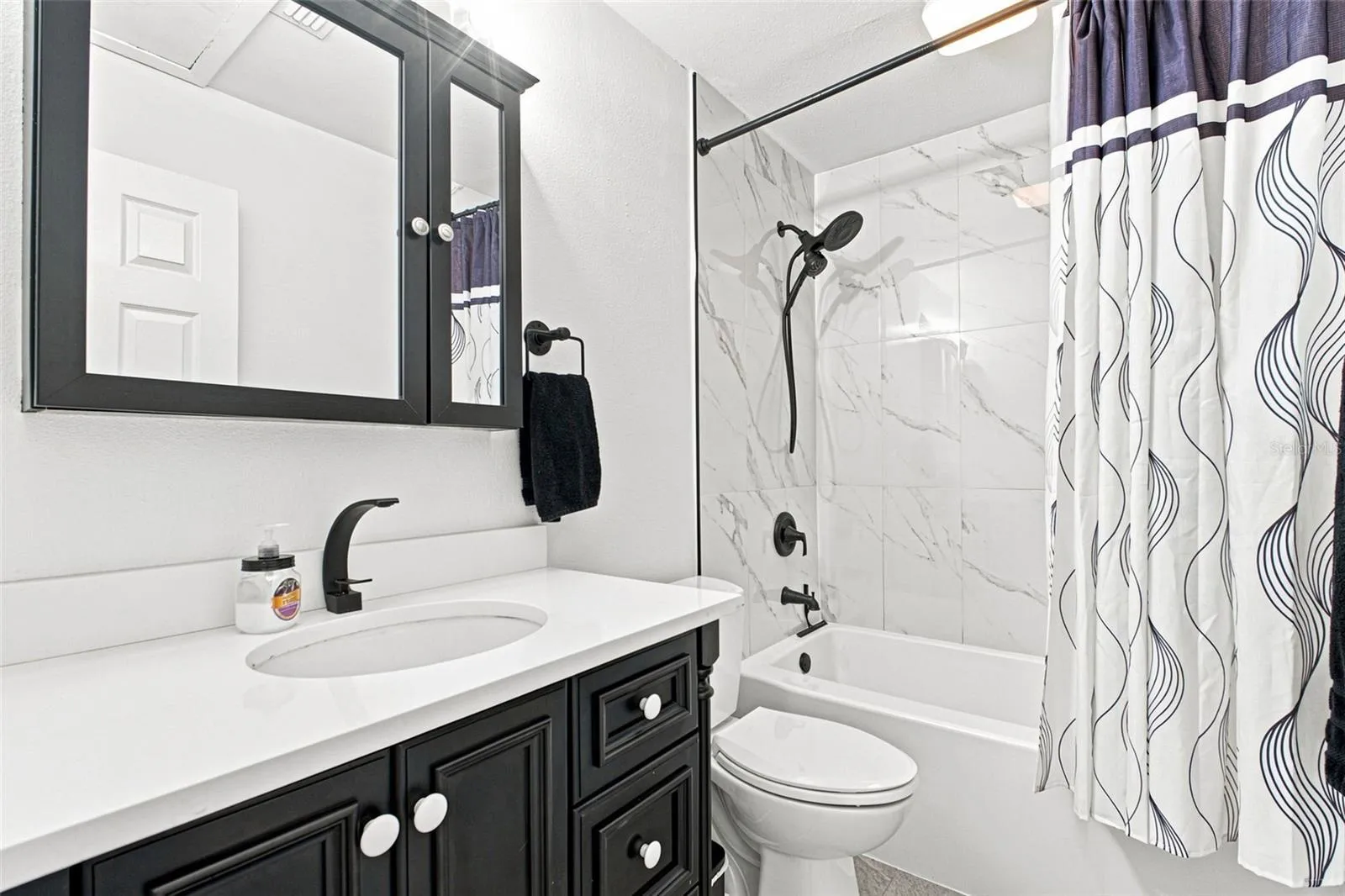 2nd bathroom