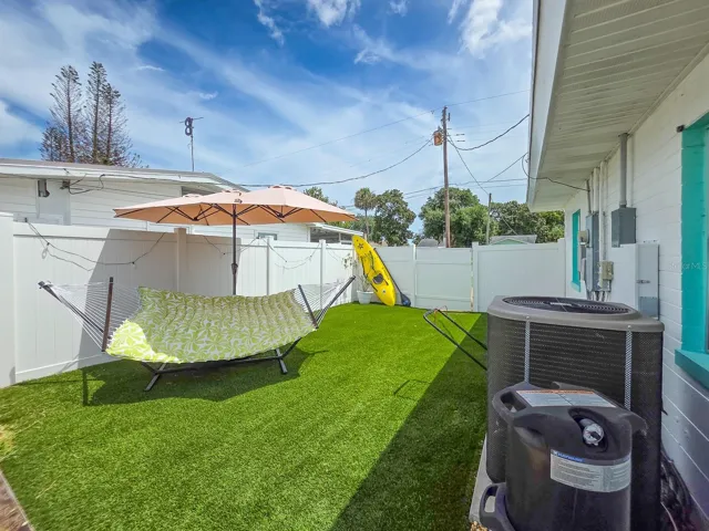 Beautiful, Maintenance-free turf.