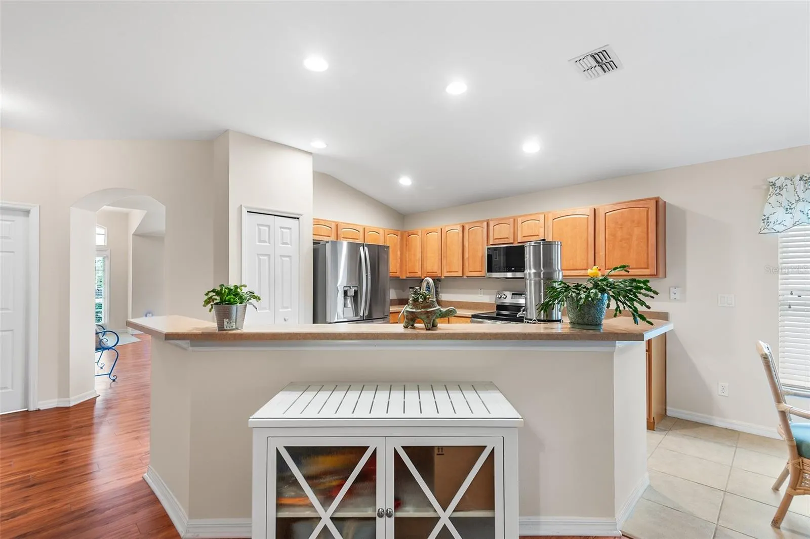 Kitchen with island