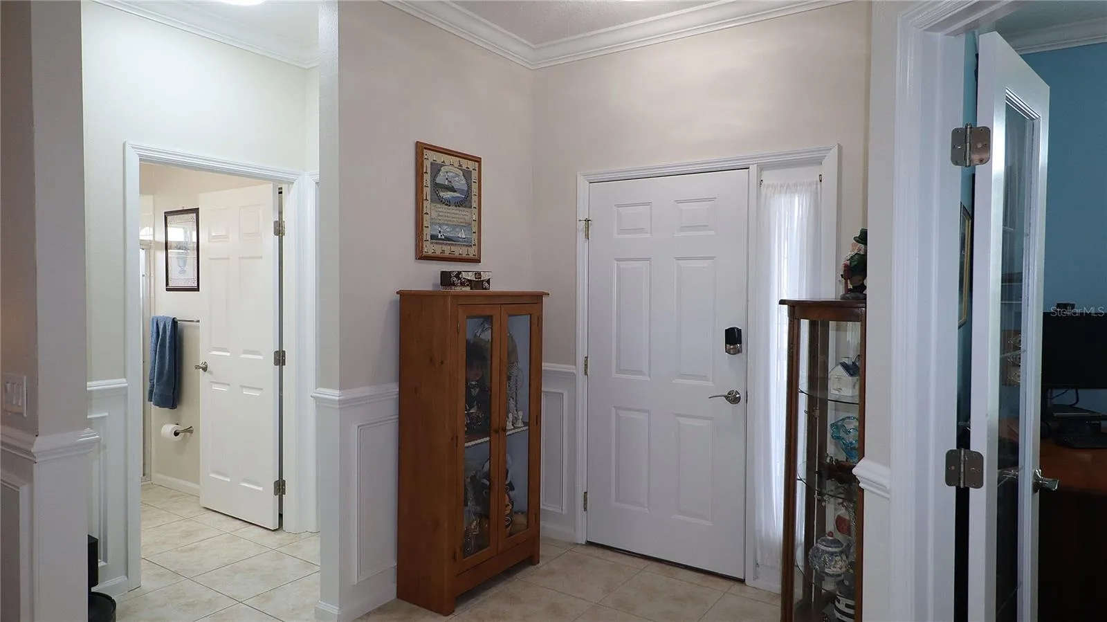 enter through the foyer...