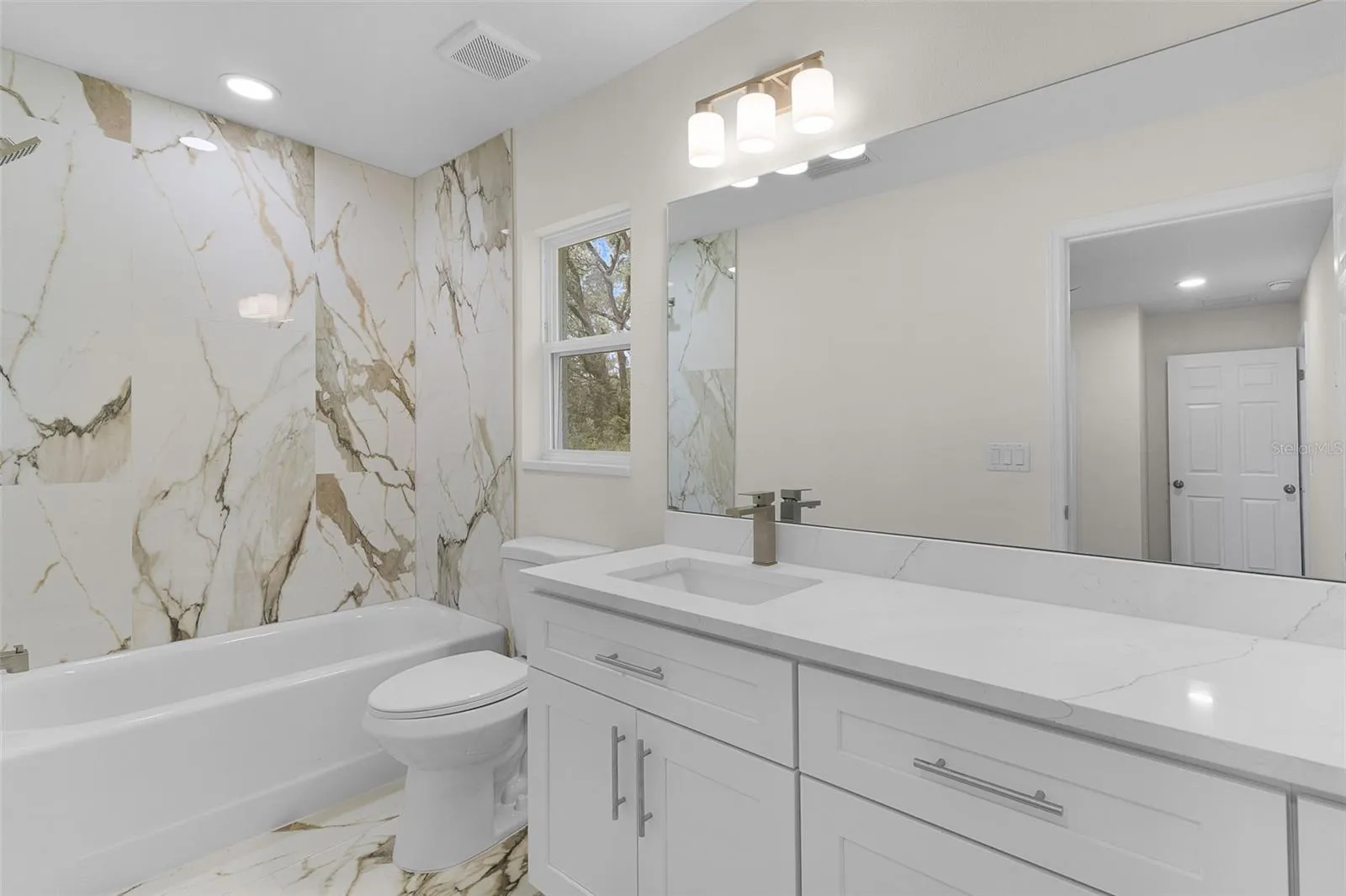 Guest Bedroom 1 ensuite