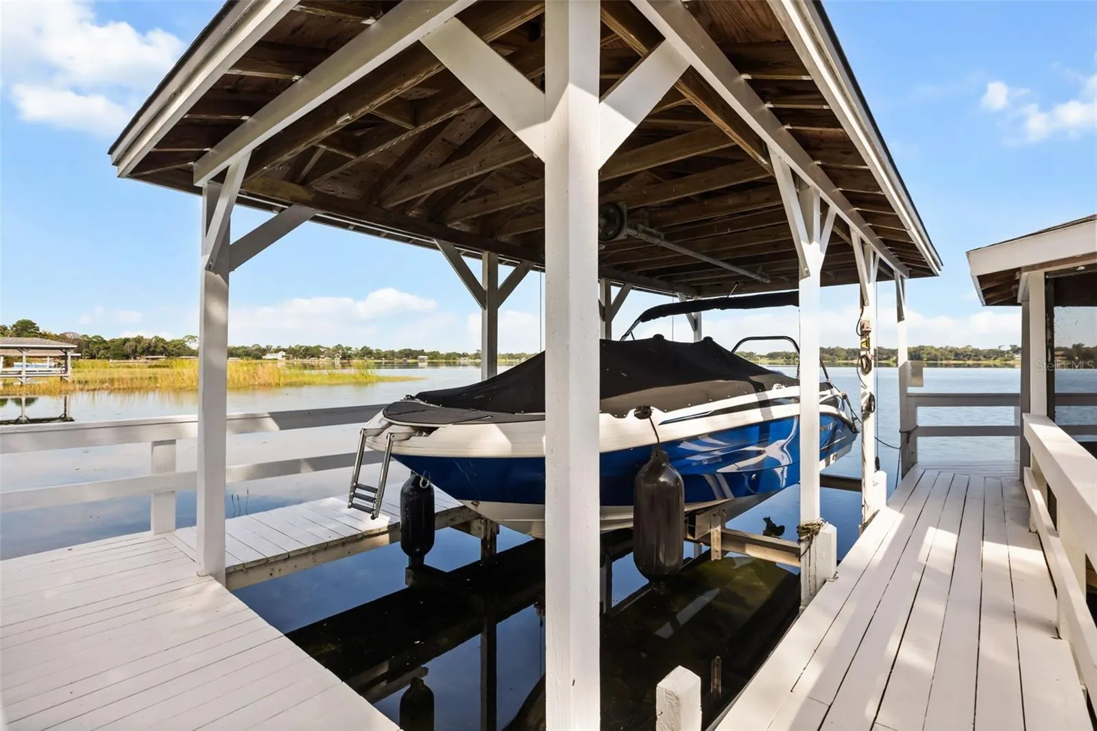 Electric Boat Lift