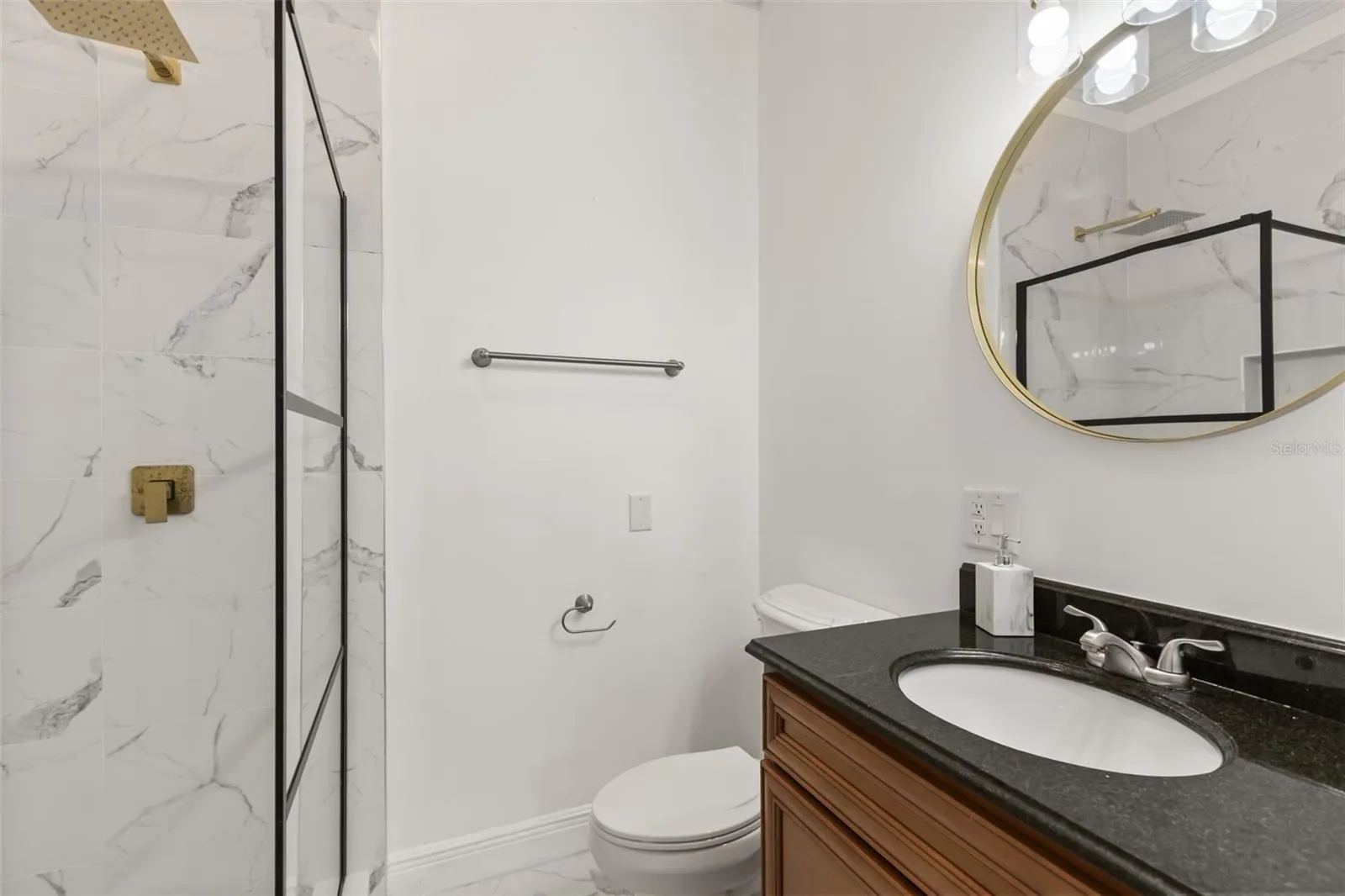 In-Law Suite 2 Bathroom