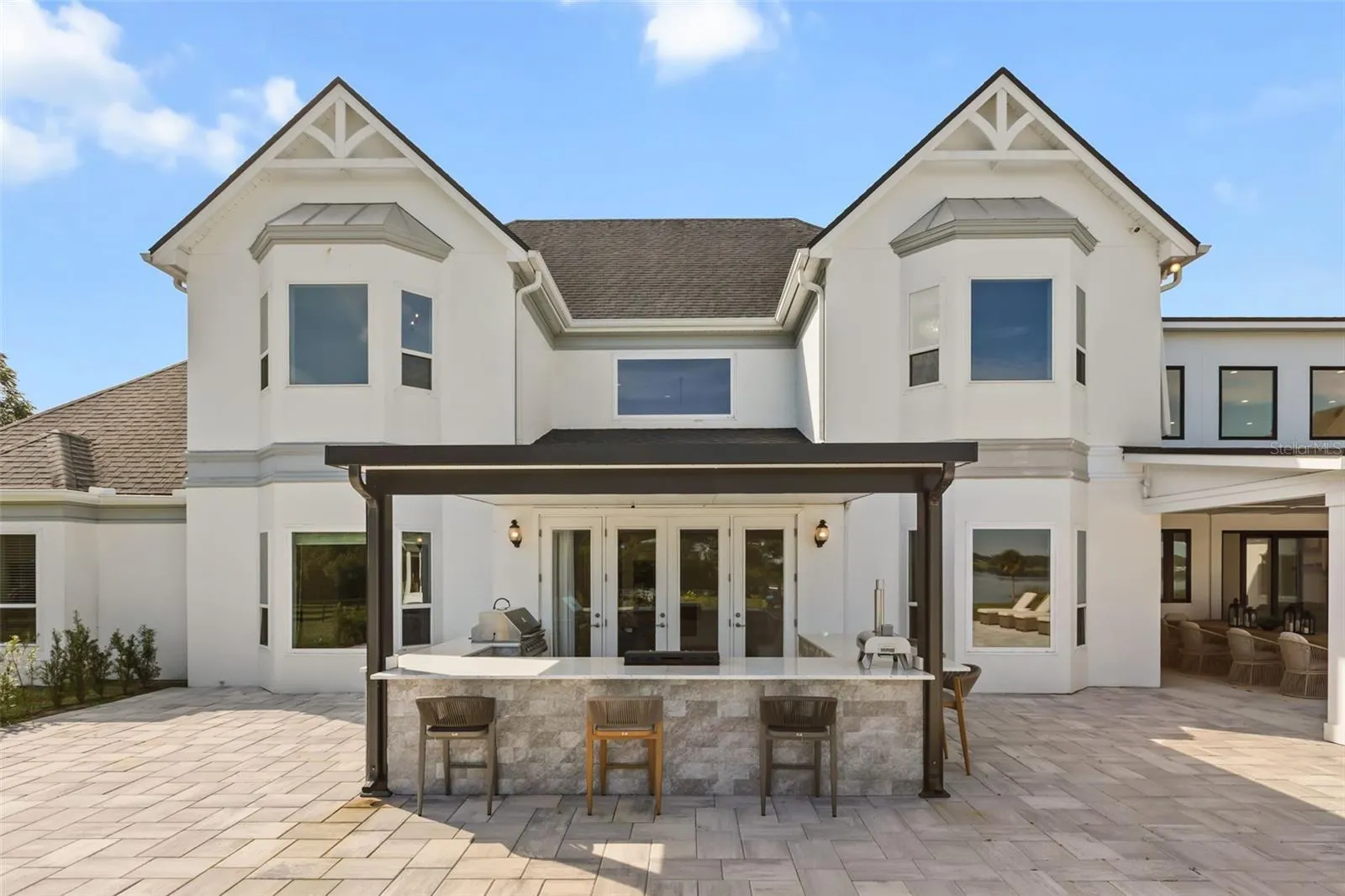 Outdoor Kitchen