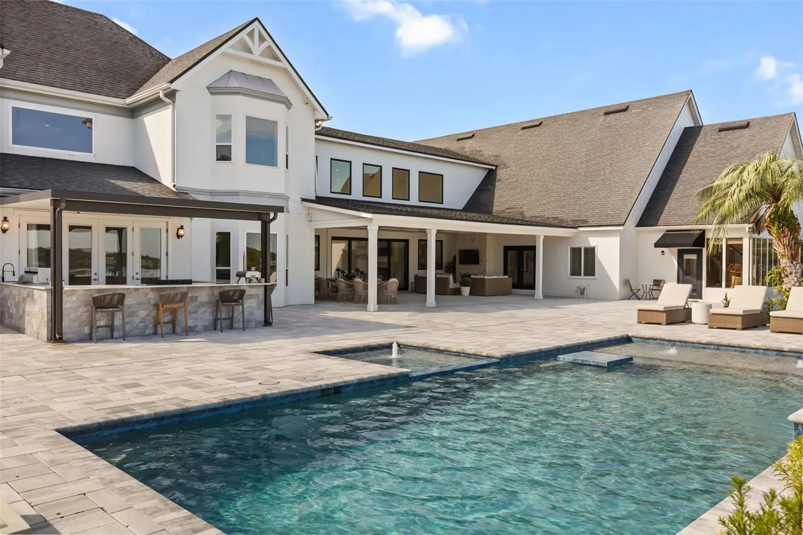 Heated Saltwater Pool &amp; Spa, Outdoor Kitchen and Lanai