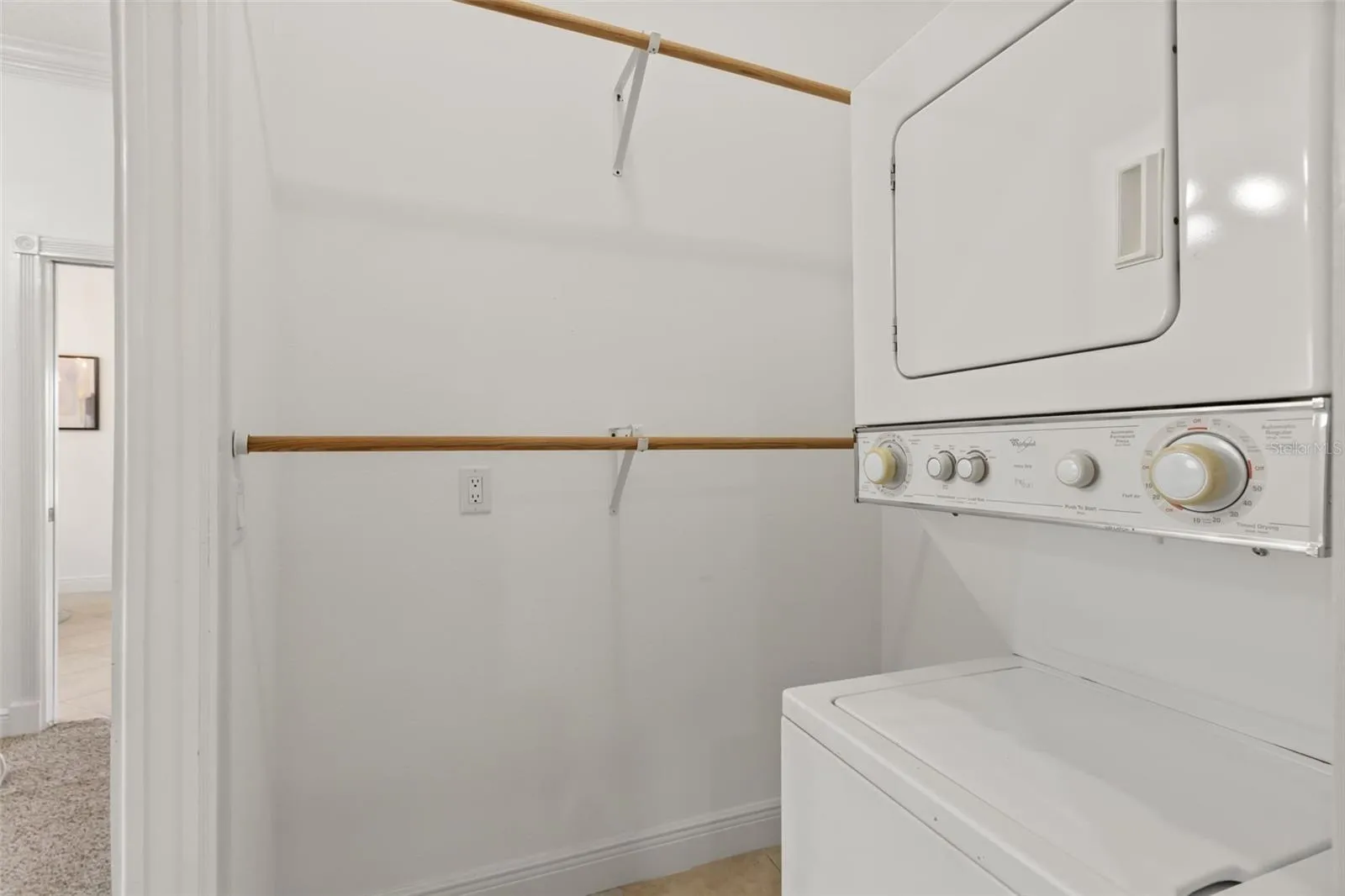 In-Law Suite 2 Closet with Laundry