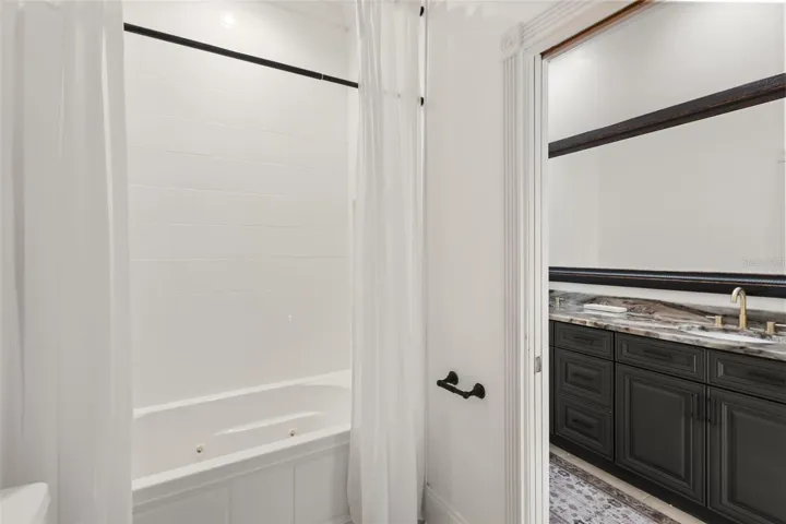 Upstairs Hall Bathroom
