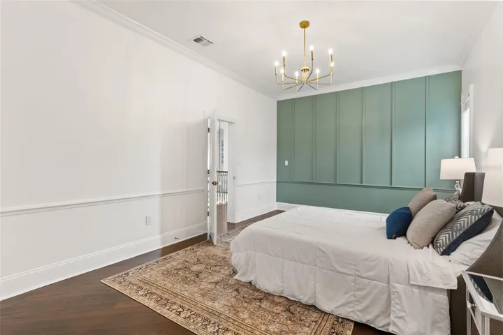 Bedroom 5 (upstairs)