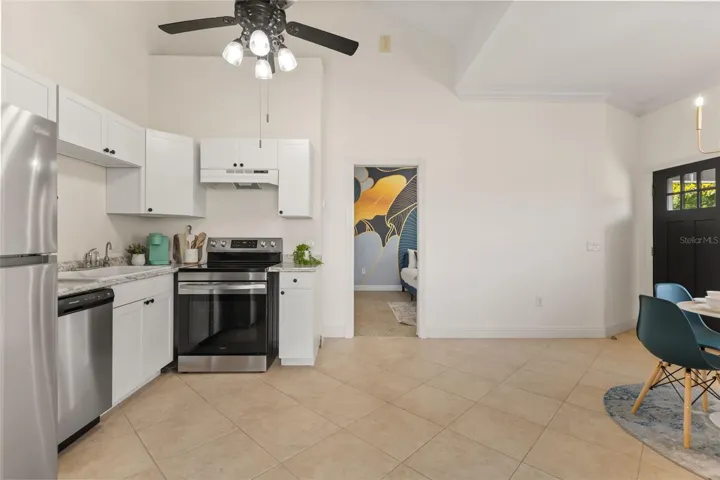 In-Law Suite 2 Eat-in Kitchen