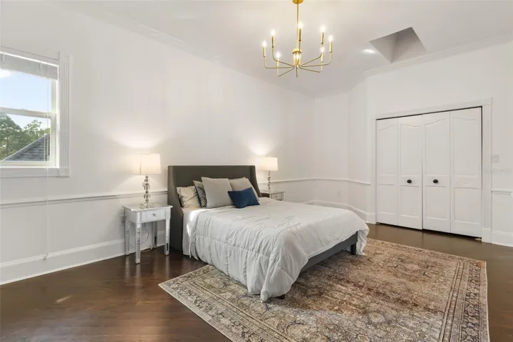 Bedroom 5 (upstairs)