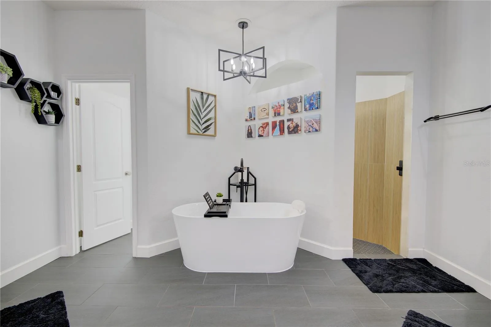 Primary Suite Bath