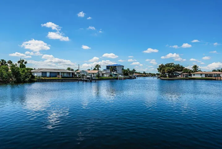 Water view - not looking in your neighbor's home