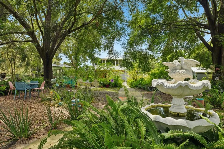 Garden hosts events