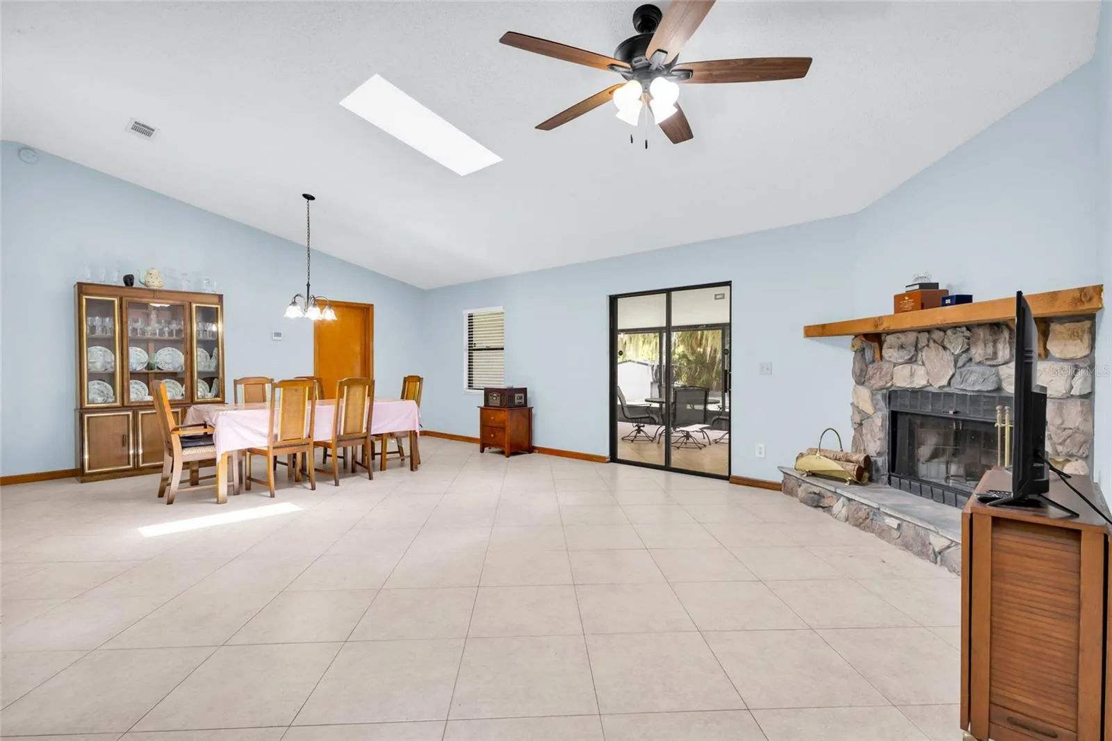 Dining and family room