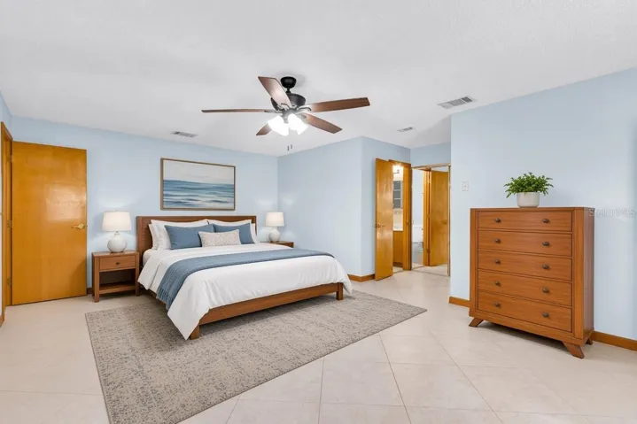 Primaary bedroom suite