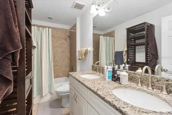 4th bathroom