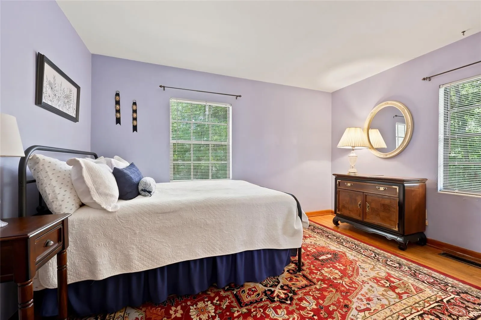 Guest bedroom 1
