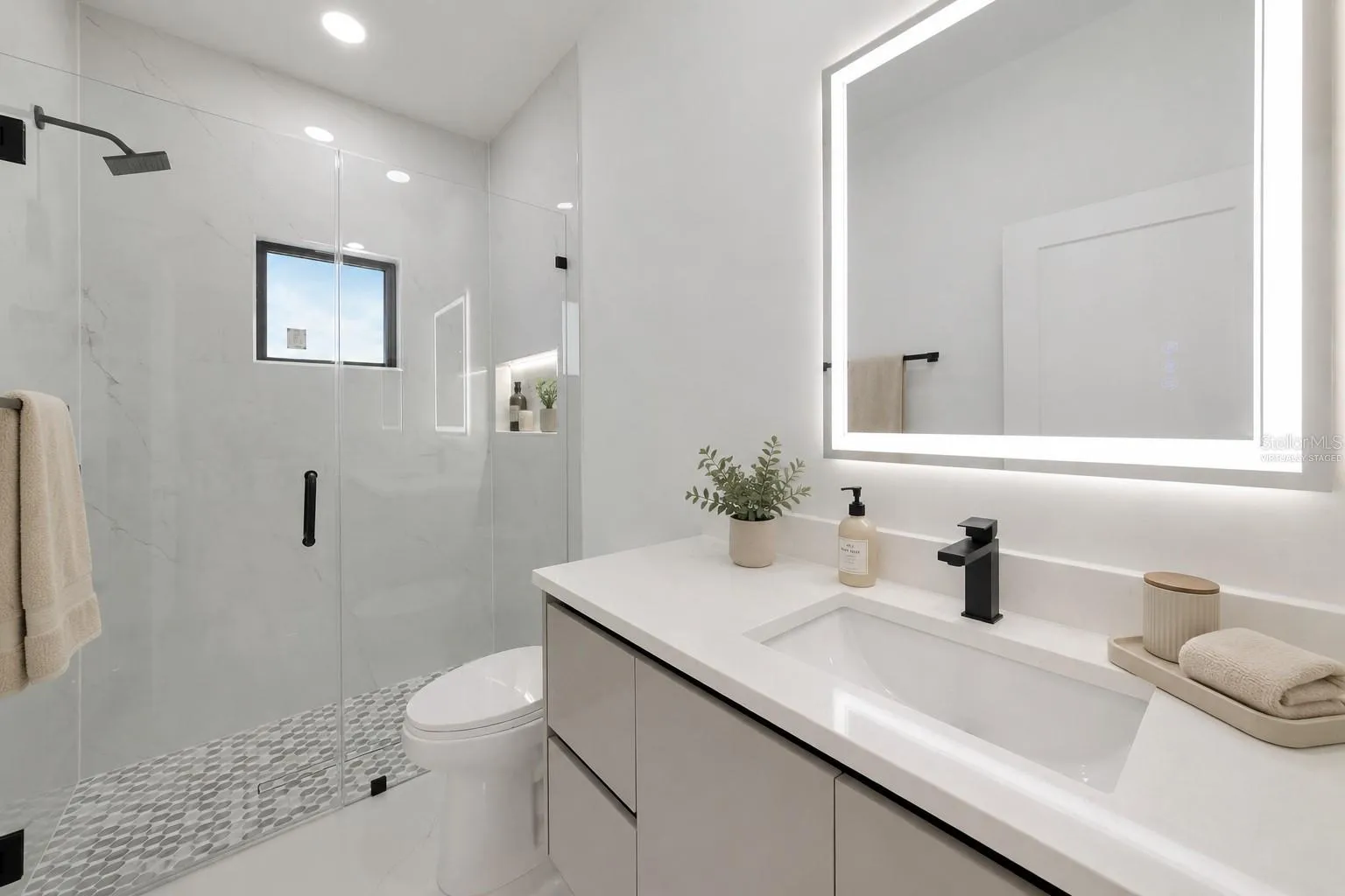Virtually Staged Bathroom #2