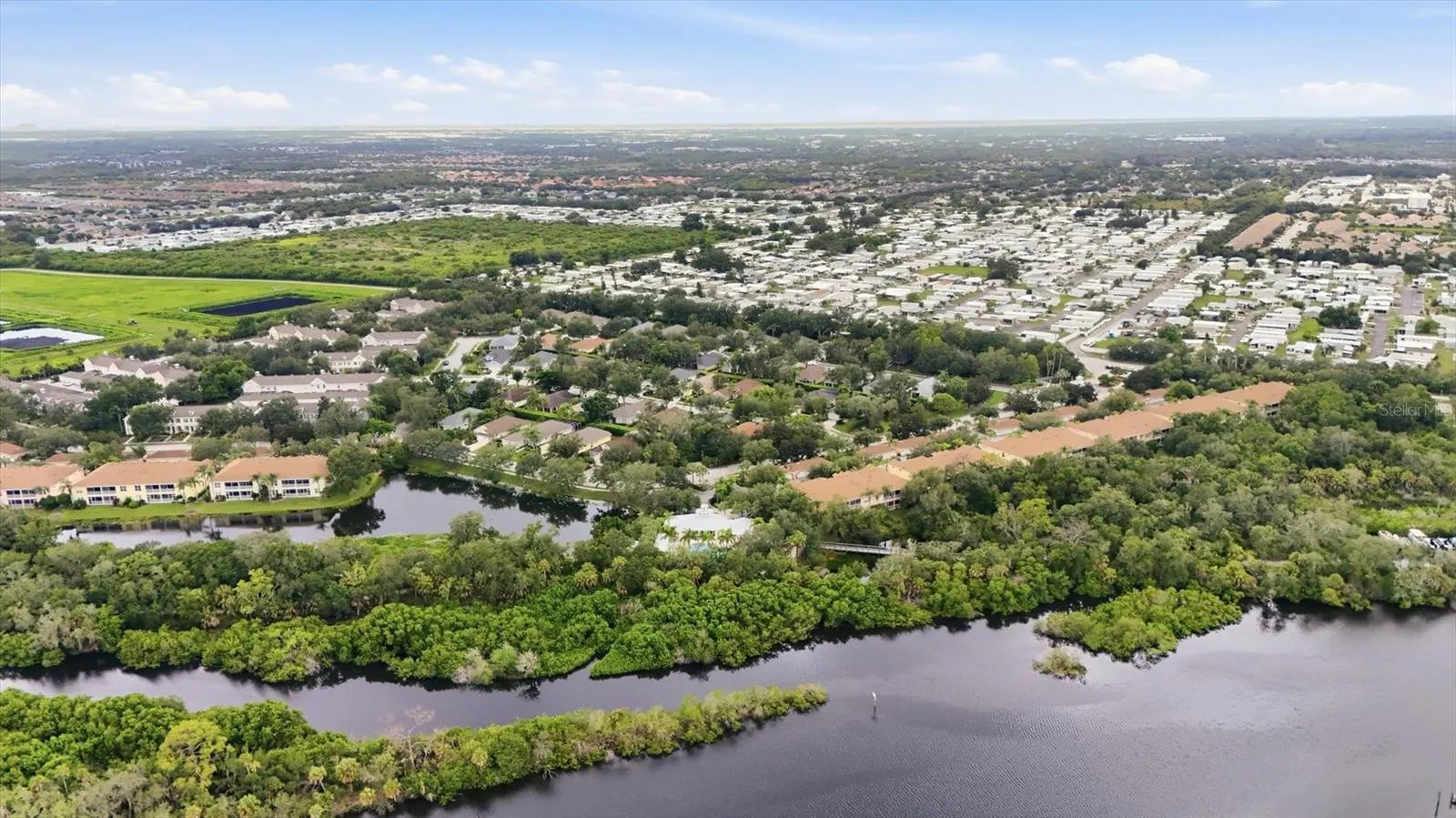 On the Braden River with access to the Gulf