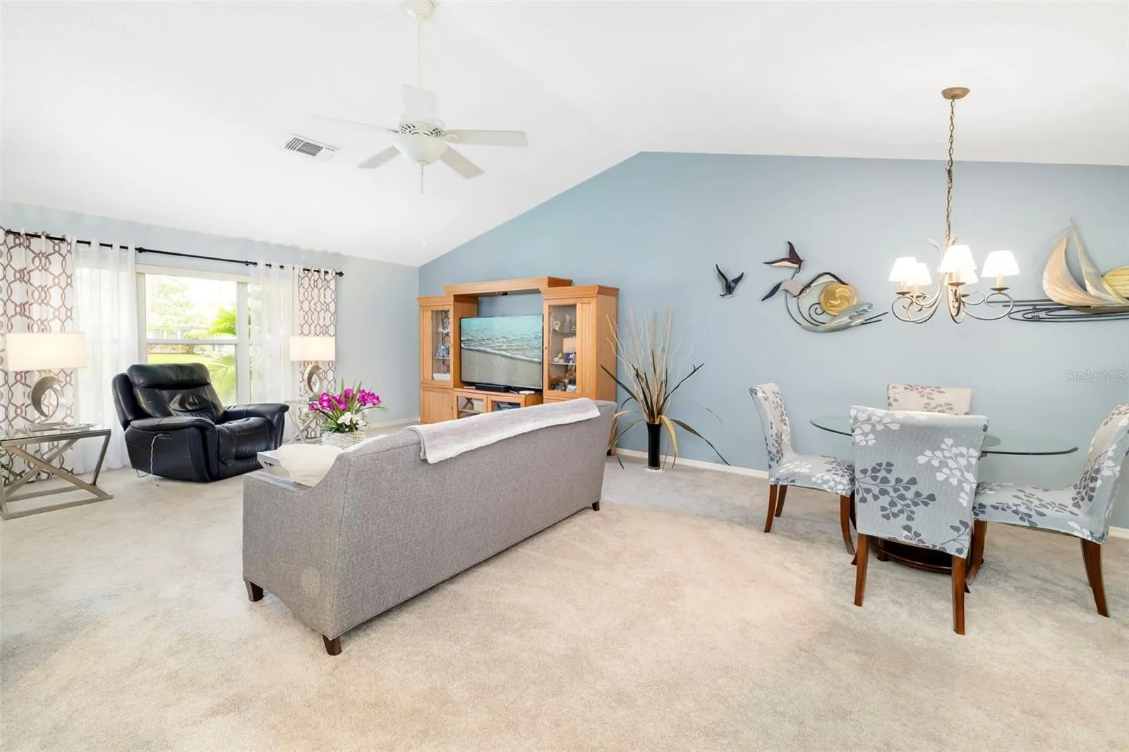 Open living room with vaulted ceilings