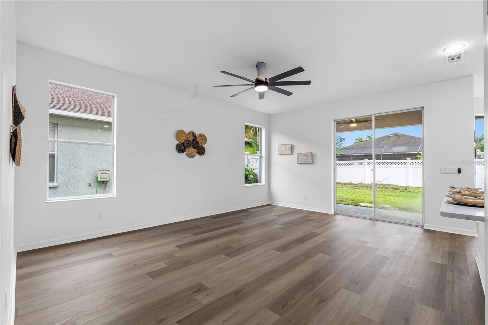 Living room/ Family room