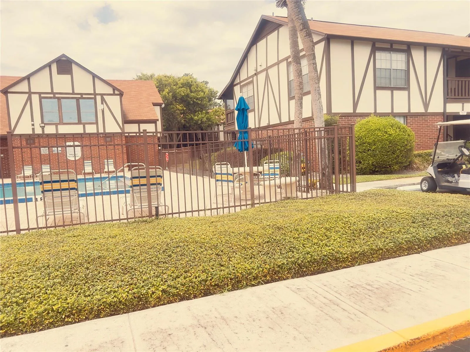 Pool 1