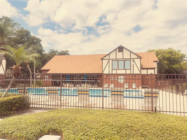 Pool 1