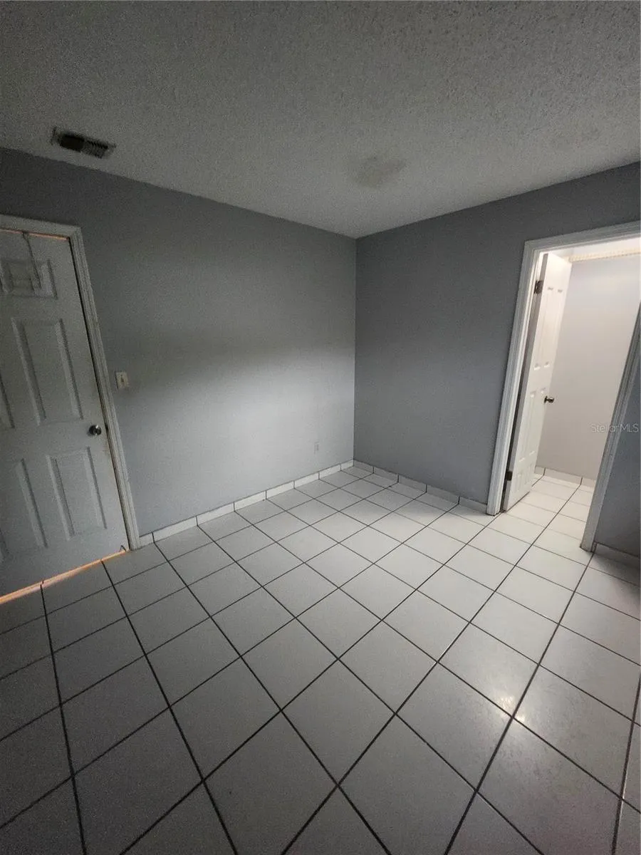 BEDROOM 3B