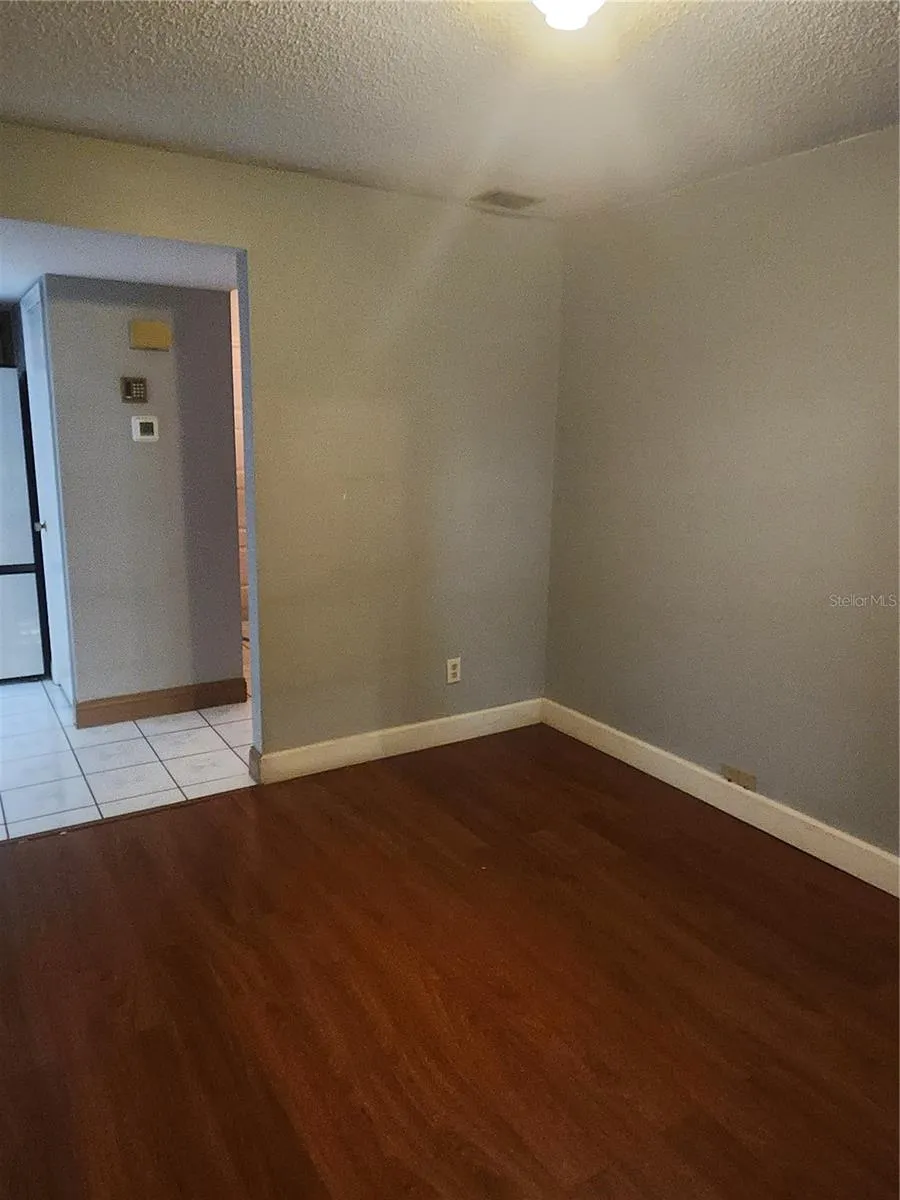 DINING ROOM C