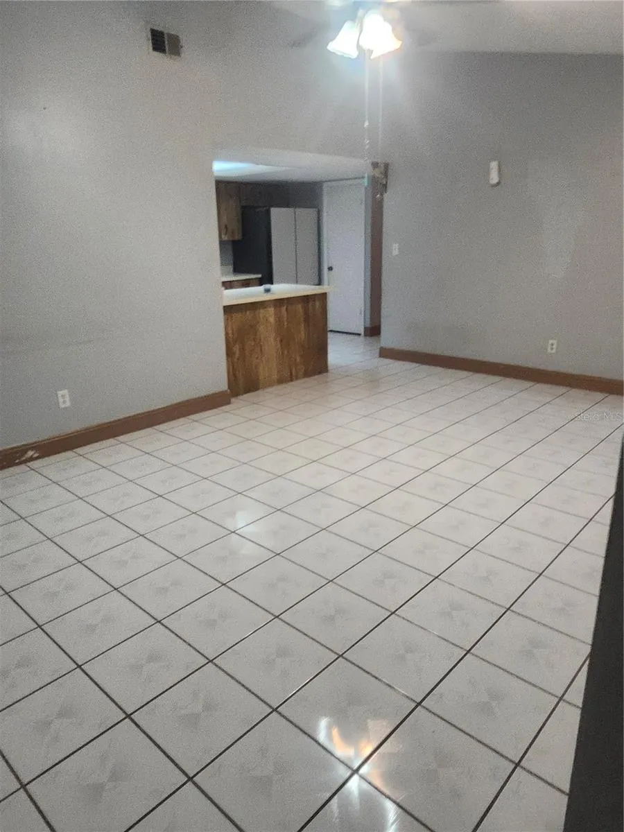 HALL BATH WITH YARD ACCESS