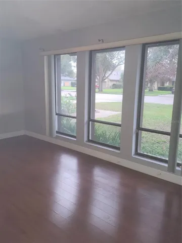 FORMAL LIVING ROOM5