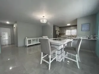 Comedor • Dining Room