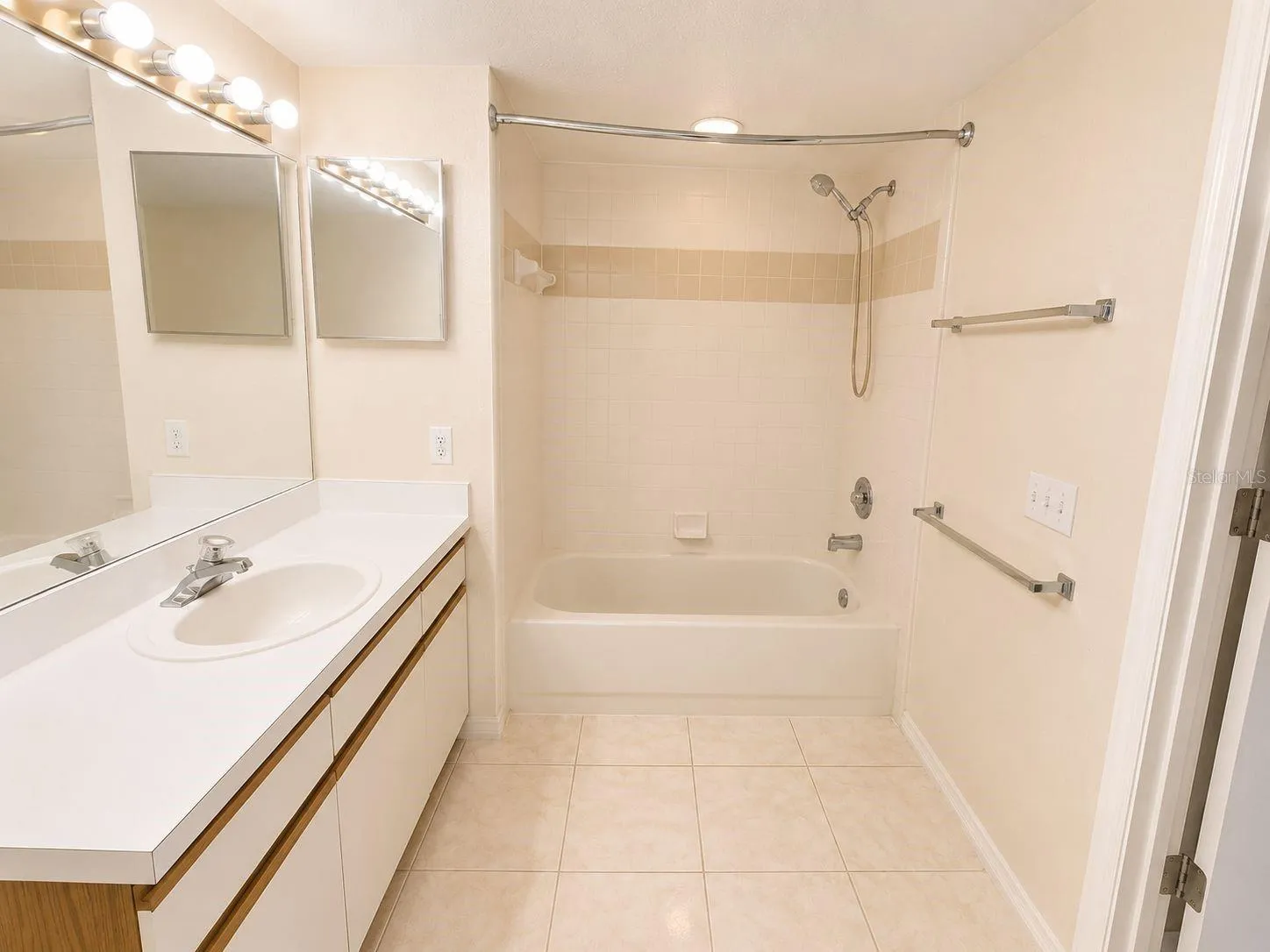 Second Full Bathroom