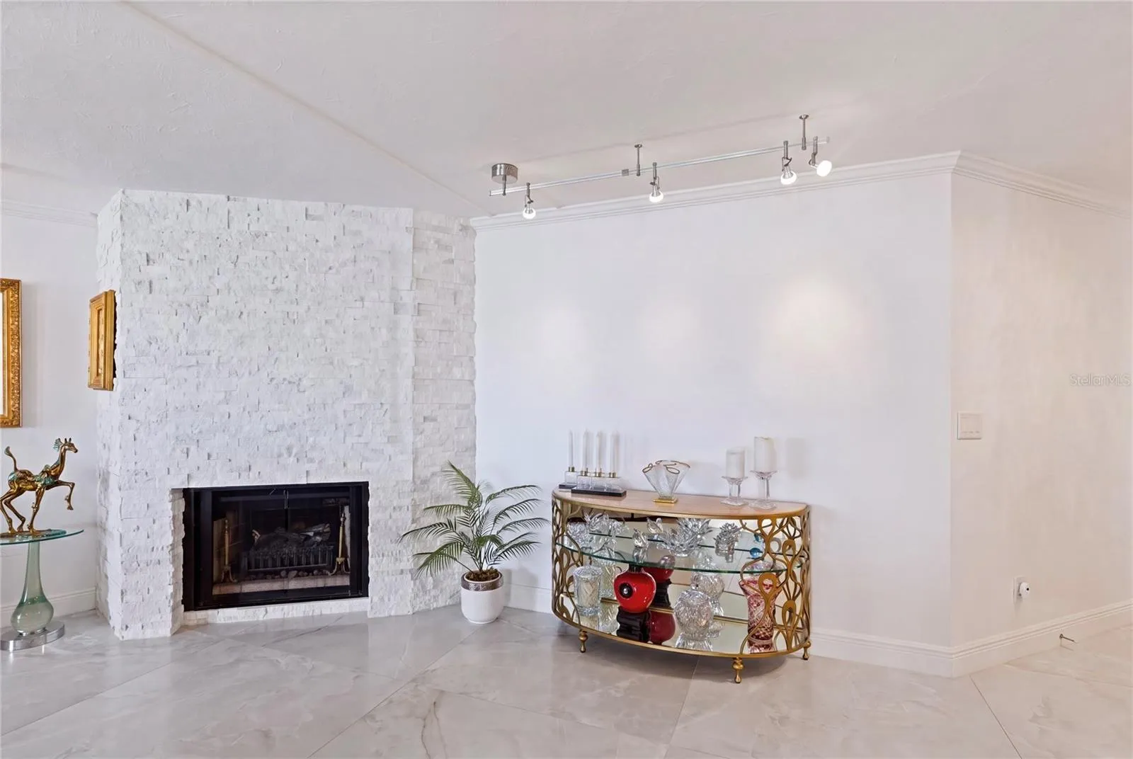 The spacious great room