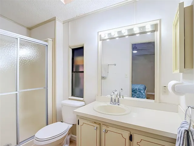 Owners Bath