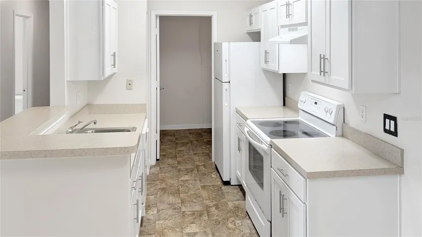 Bright &amp; Clean Kitchen...as seen from Dining Room!