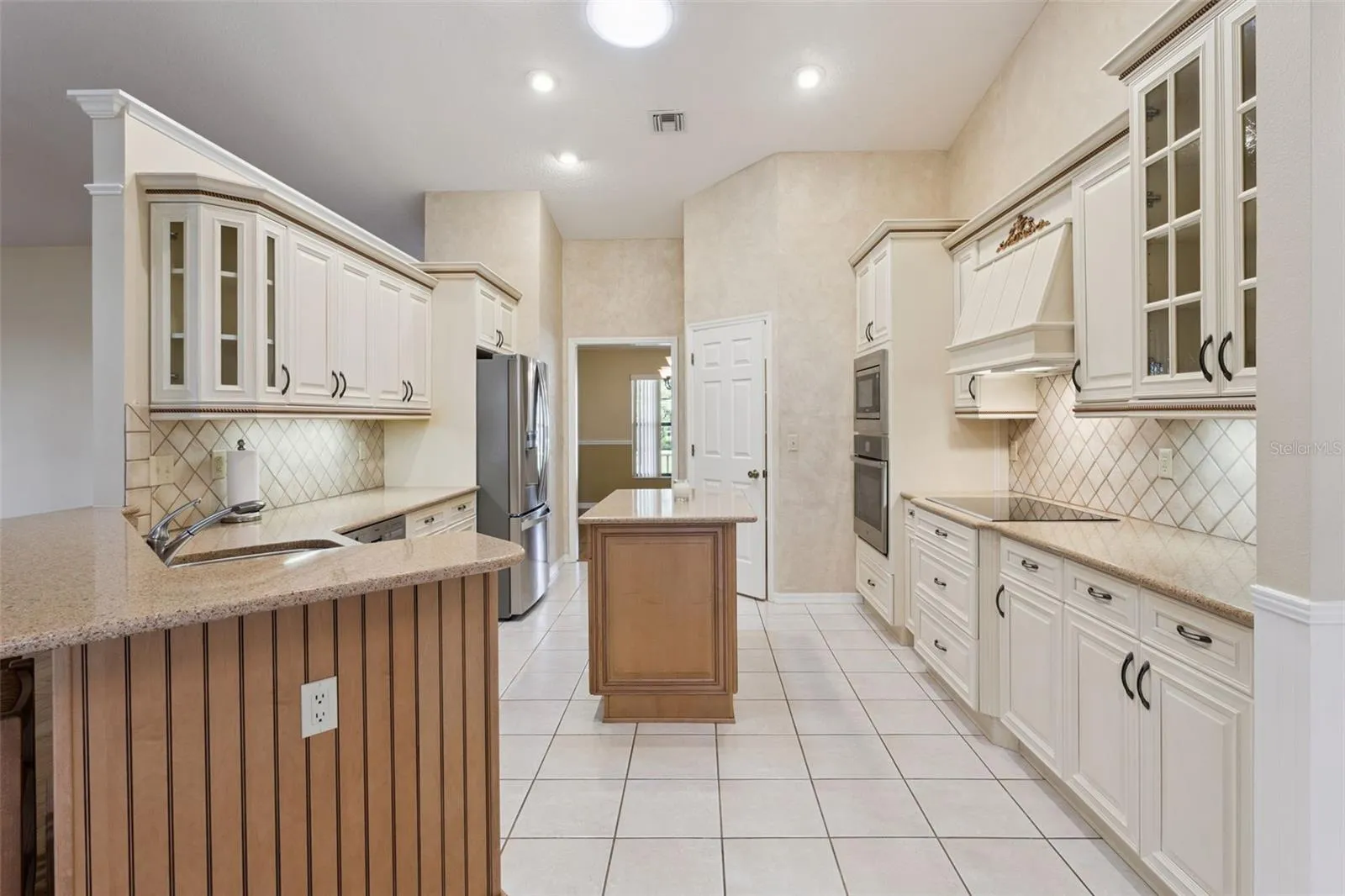 Great kitchen!