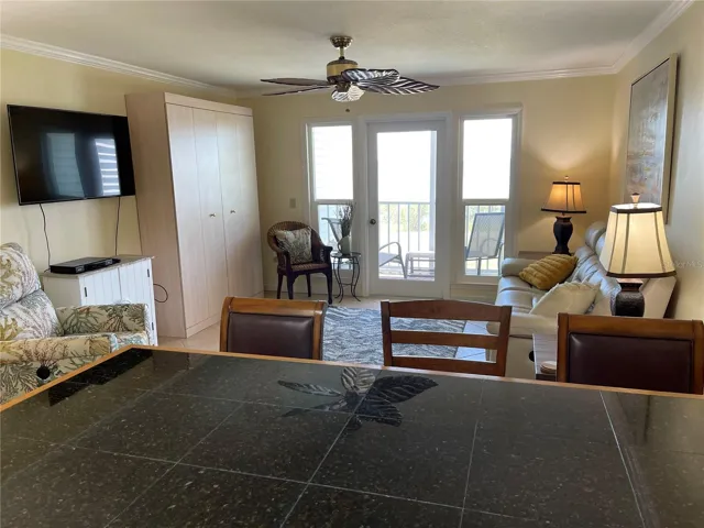 Water view kitchen