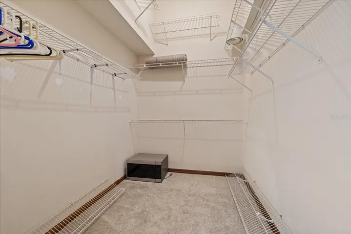master large walking closet extra linen closet also hasthis