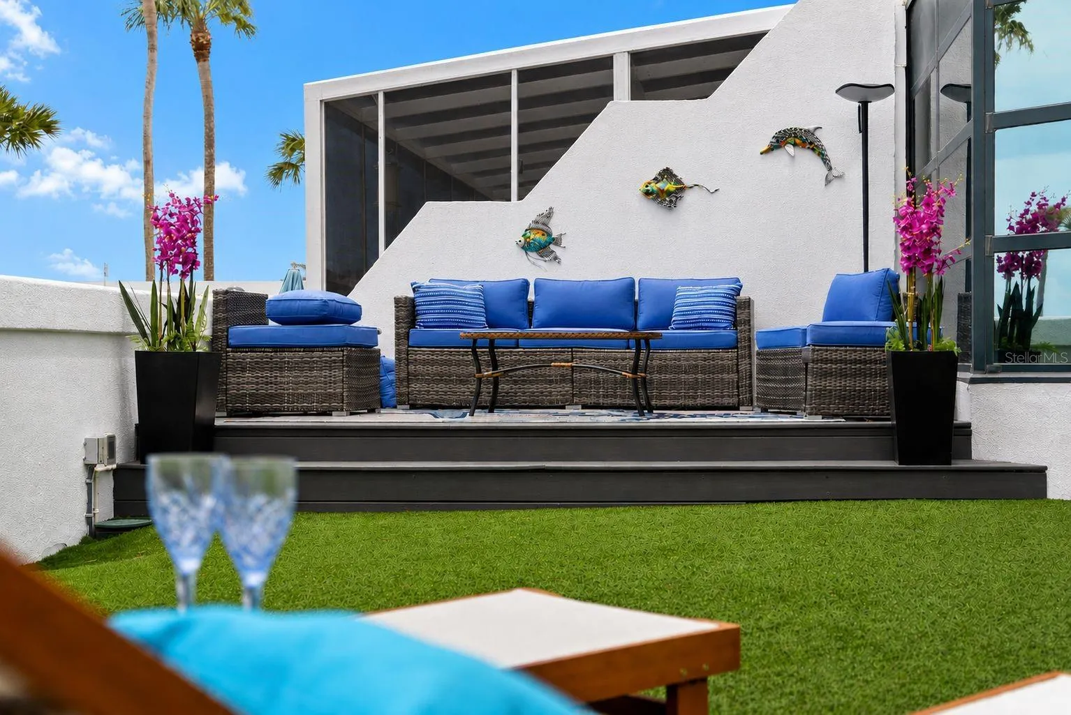 NEW UPPER DECK LOUNGE AREA