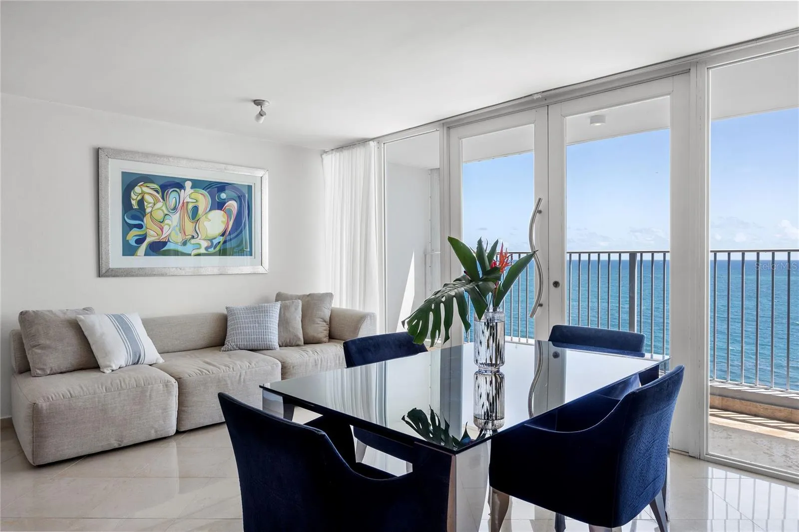 Living & dining area