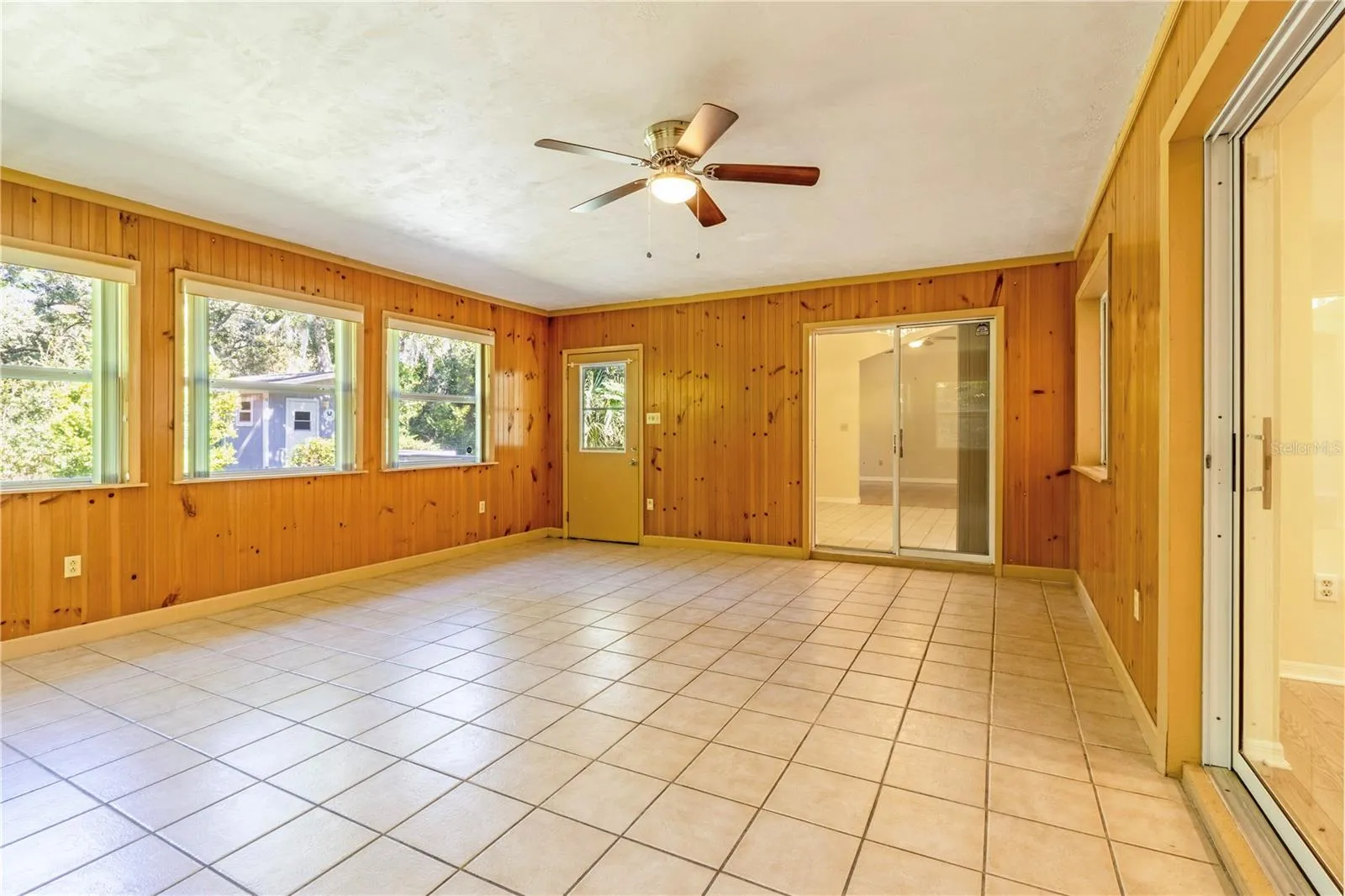 Sun room/Rec Room