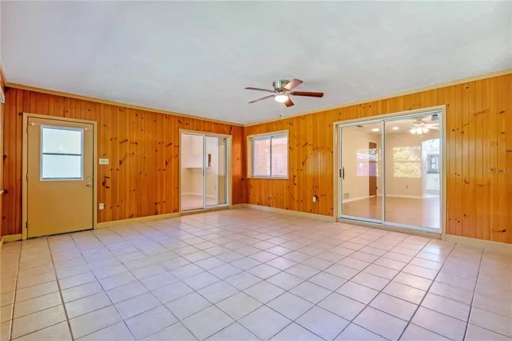 Sun room/rec room
