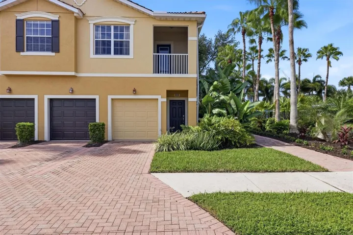8098 Moonstone Dr