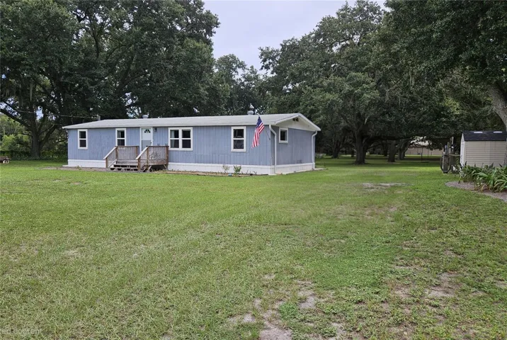 Remodled Home on 1 Acre