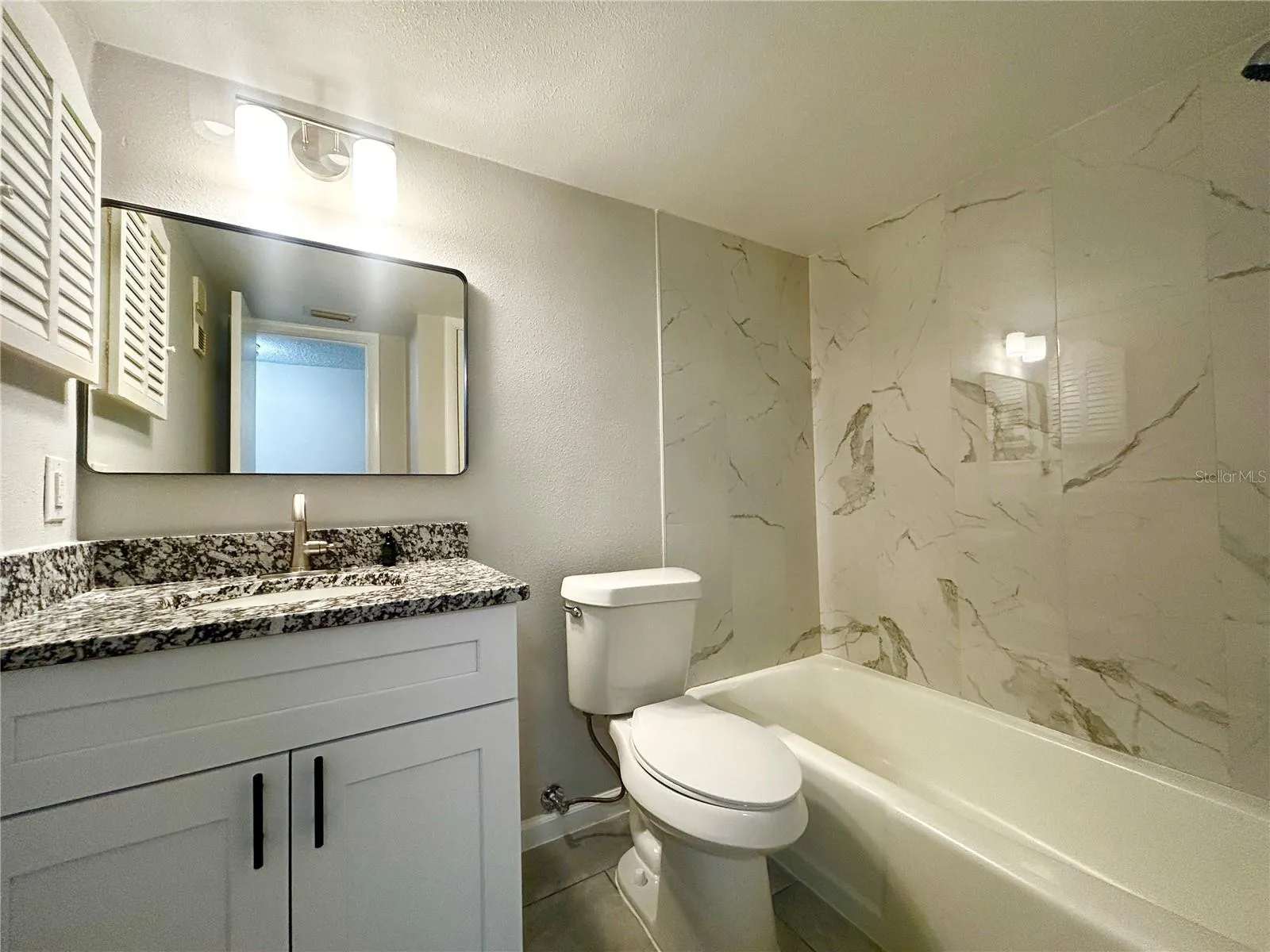 2nd Bathroom